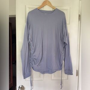 PINK VS Women's Size L Scrunch Sides Long Sleeve Pull Over Top Light Purple